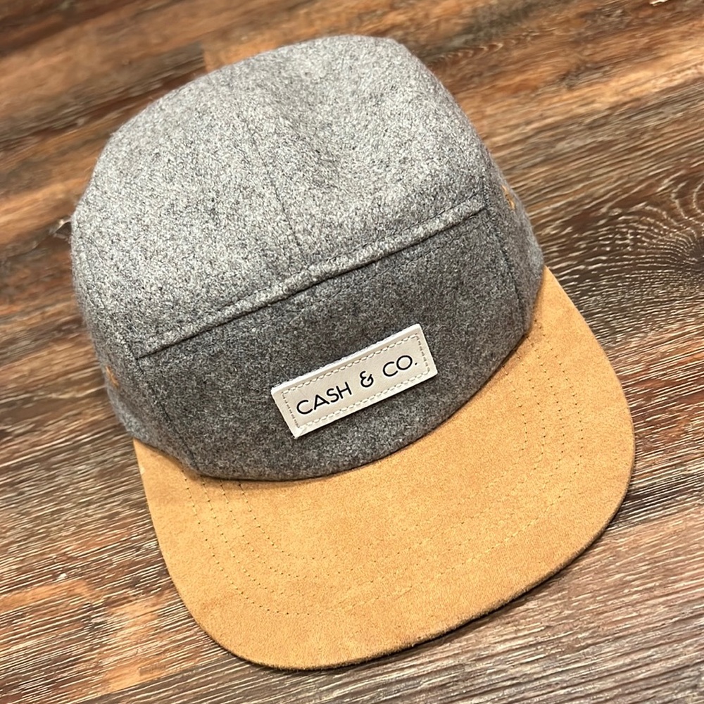 Cash &co flat bill hat